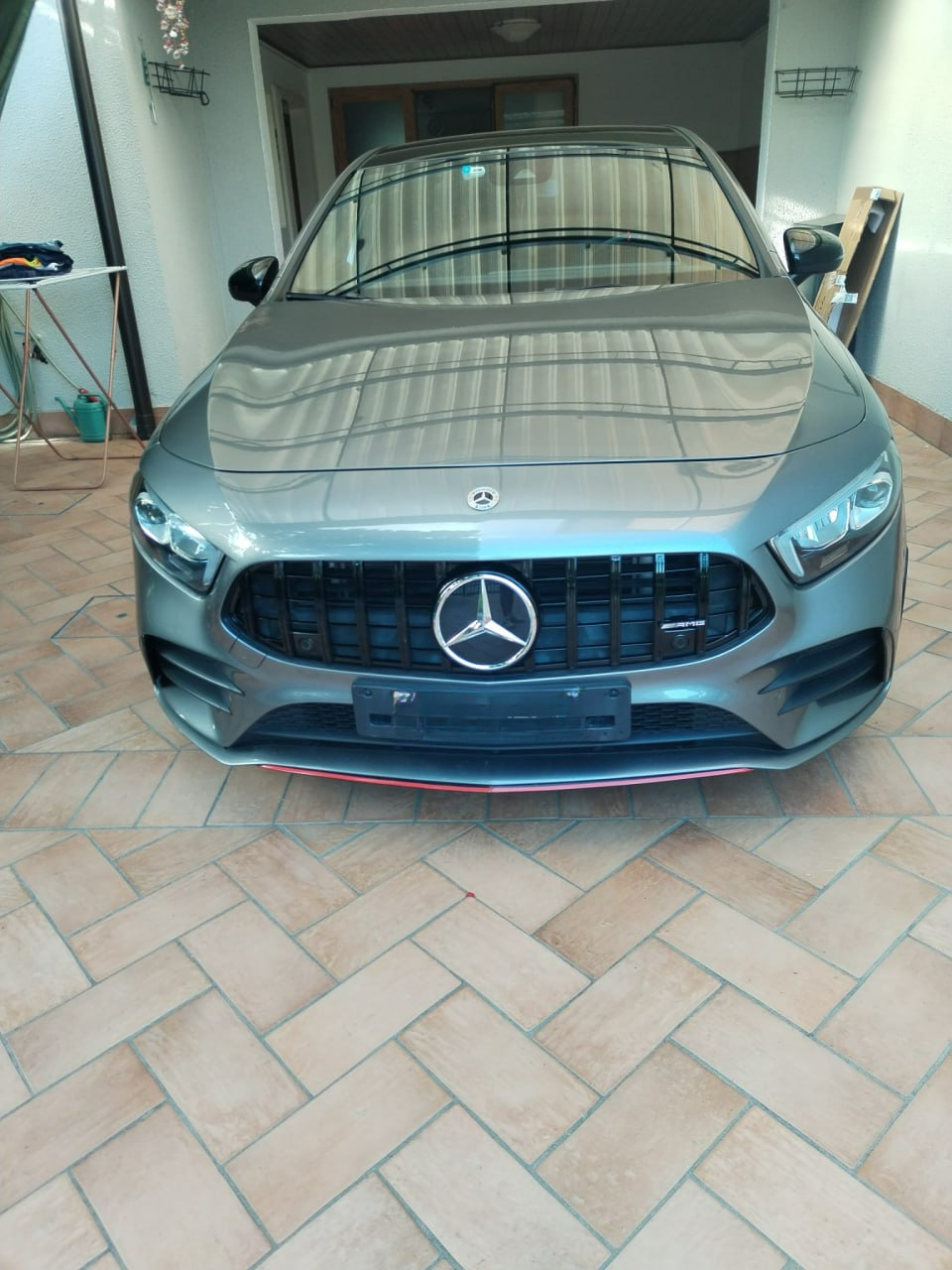 ART. 0032 GRIGLIA CLASSE A W177 CLASSE B W247 AMG LOOK GT NERA SENZA CAMERA