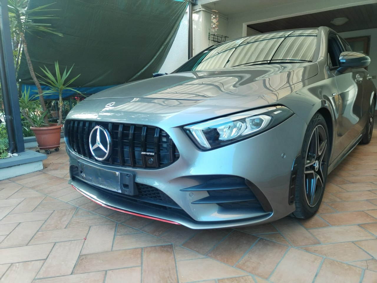 ART. 0032 GRIGLIA CLASSE A W177 CLASSE B W247 AMG LOOK GT NERA SENZA CAMERA