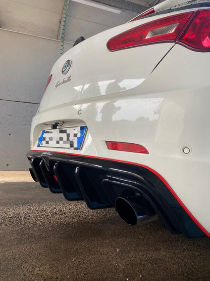 ART. 1924 DIFFUSORE ALFA ROMEO  GIULIETTA NERO LUCIDO LOOK TUNING