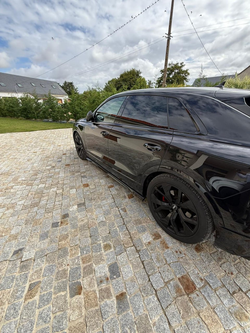 ART.2076 SOTTO MINIGONNE Q8 2019-2023 NERO LUCIDO