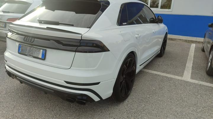 ART. 1385 SPOILER BAGAGLIAIO Q8 2018+ NERO LUCIDO