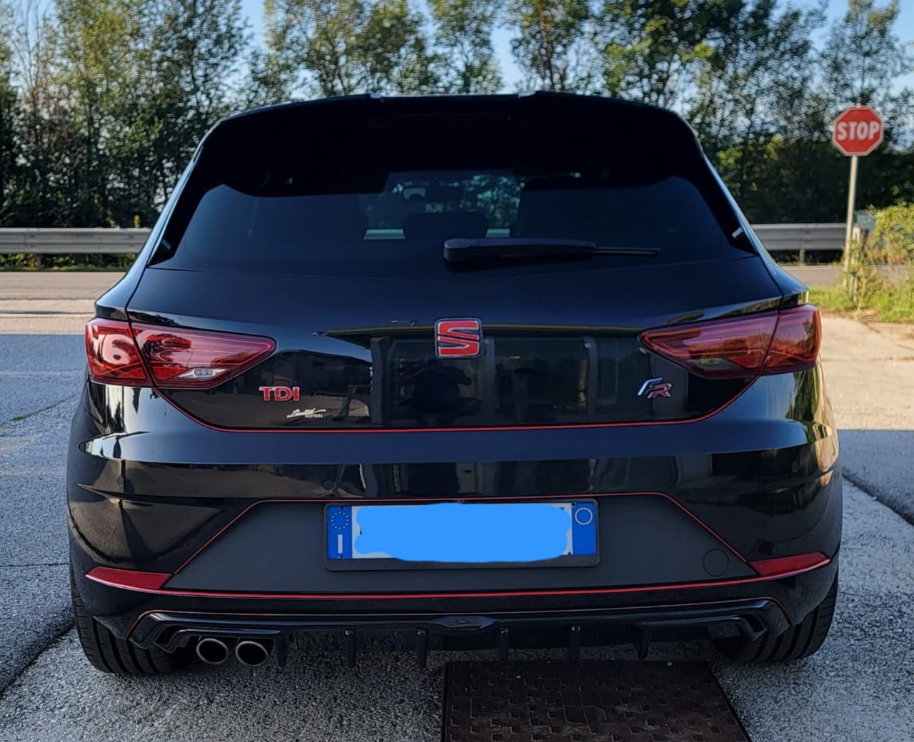 ART. 1259 DIFFUSORE SEAT LEON 5F LIFT 2017-2020 FR NERO LUCIDO