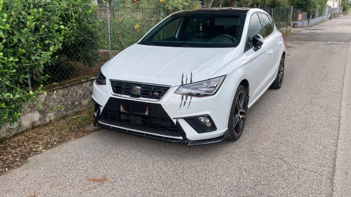 💕ART. 0031 SPLITTER SEAT IBIZA 6J FR 2017+ NERO LUCIDO (3 PEZZI)💕