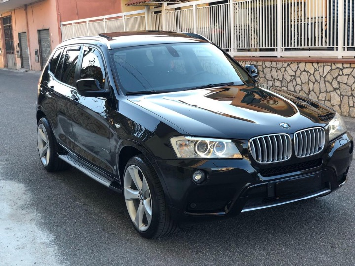PEDANE LATERALI DESIGN M PER BMW X3 F25 2010+ SOTTOPORTA ANTISCIVOLO M LOOK