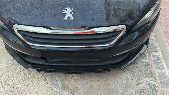 ART. 0551 SPLITTER  PEUGEOT  308 II NERO LUCIDO (3 pezzi)