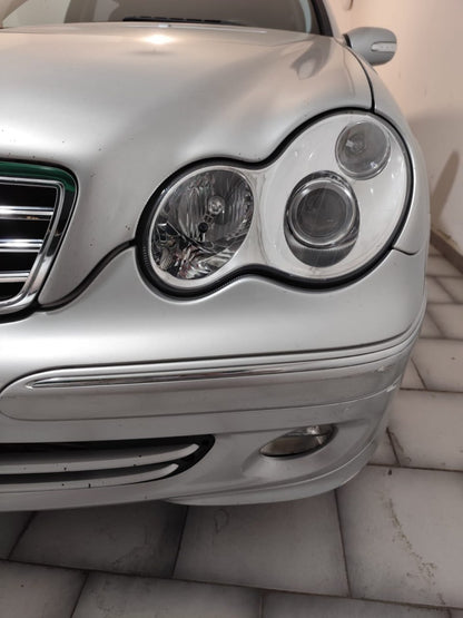 Set fari anteriori adatti per Mercedes Classe C W203 cromati