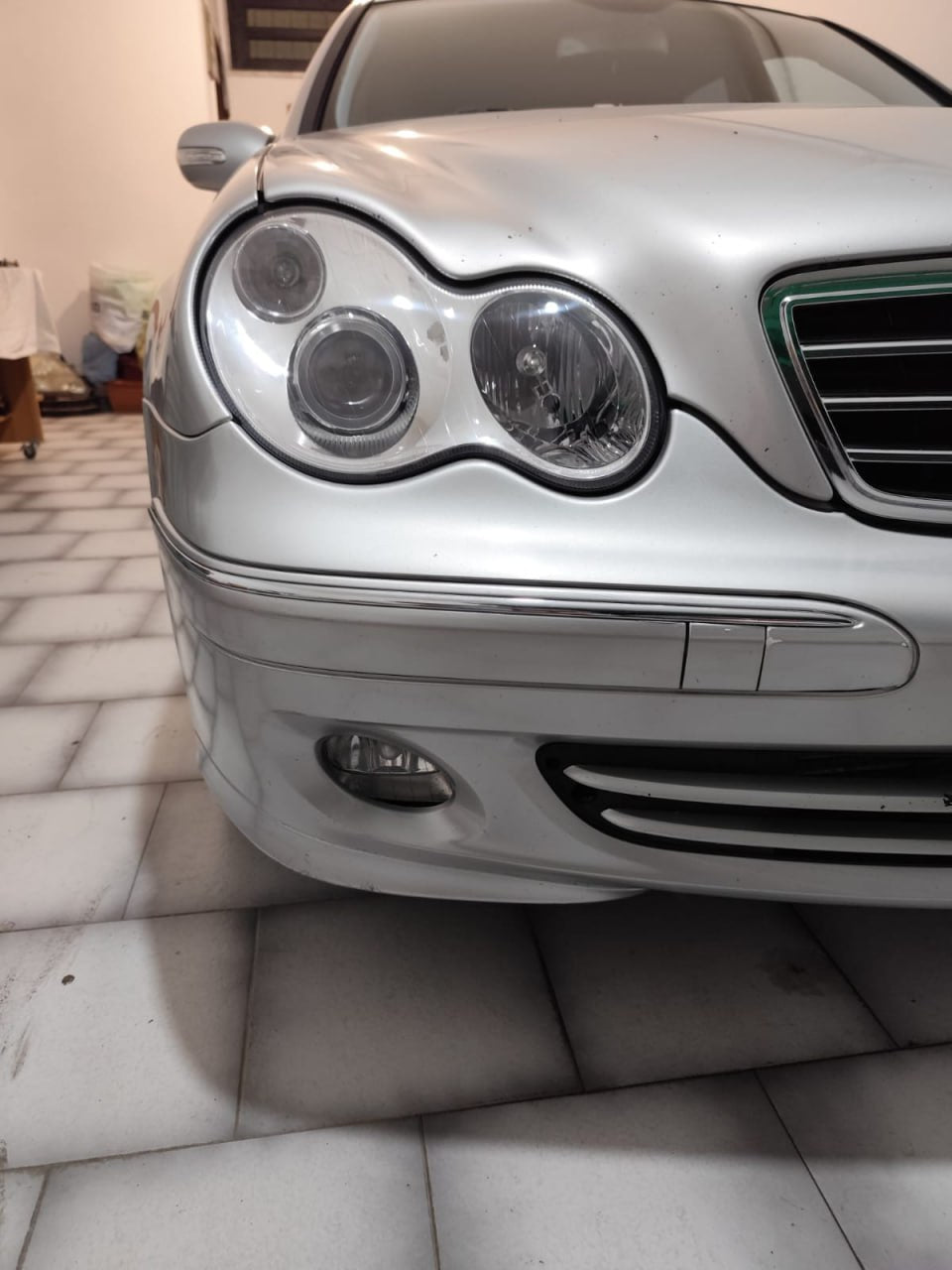 Set fari anteriori adatti per Mercedes Classe C W203 cromati