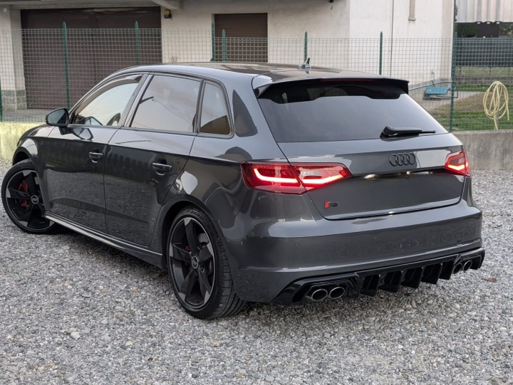 ART.2150 DIFFUSORE AUDI  A3 8V 2012-2016 SLINE S3 NERO LUCIDO 2+2