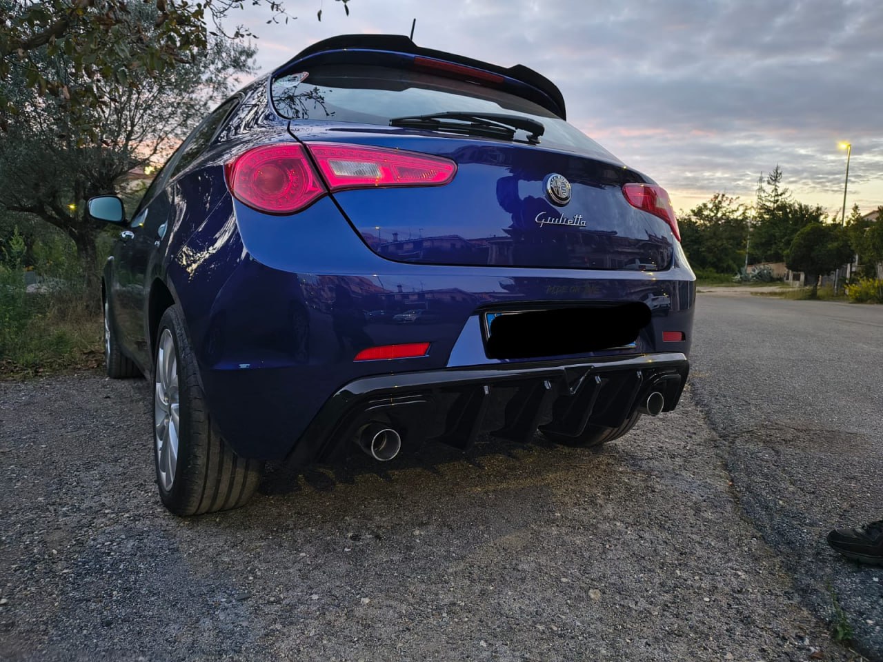 🌪️ART. 1850 SPOILER ALFA  ROMEO GIULIETTA 2010-2020 NERO LUCIDO 🌪️