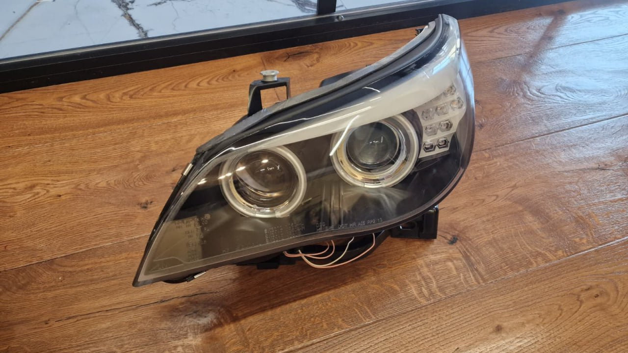 ART.4375  FARI ANTERIORI BMW SERIE 5 E60/E61 03-04