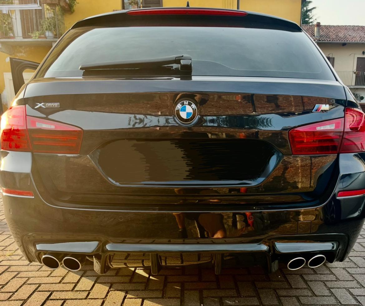ART. 0086 DIFFUSORE BMW SERIE 5 F10 F11  NERO LUCIDO