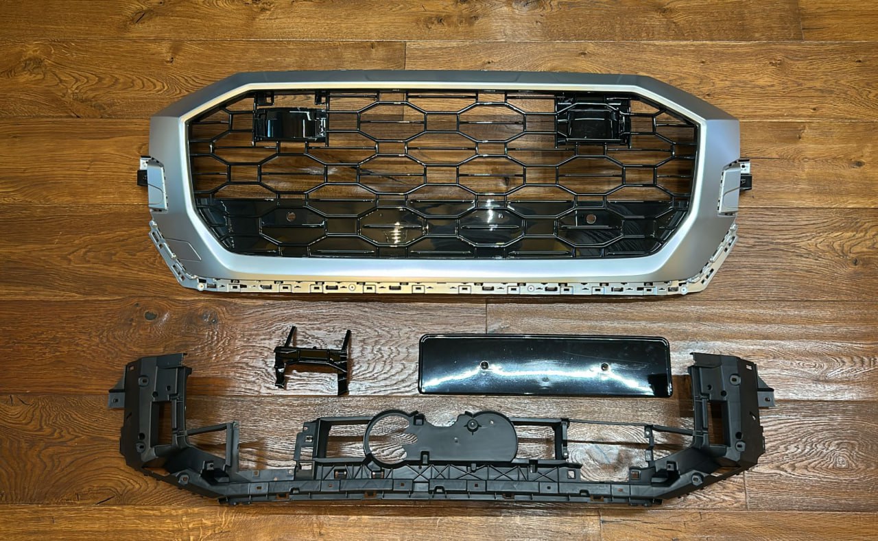 ART.3444 GRIGLIA AUDI Q8 2018-2023 LOOK RS SILVER