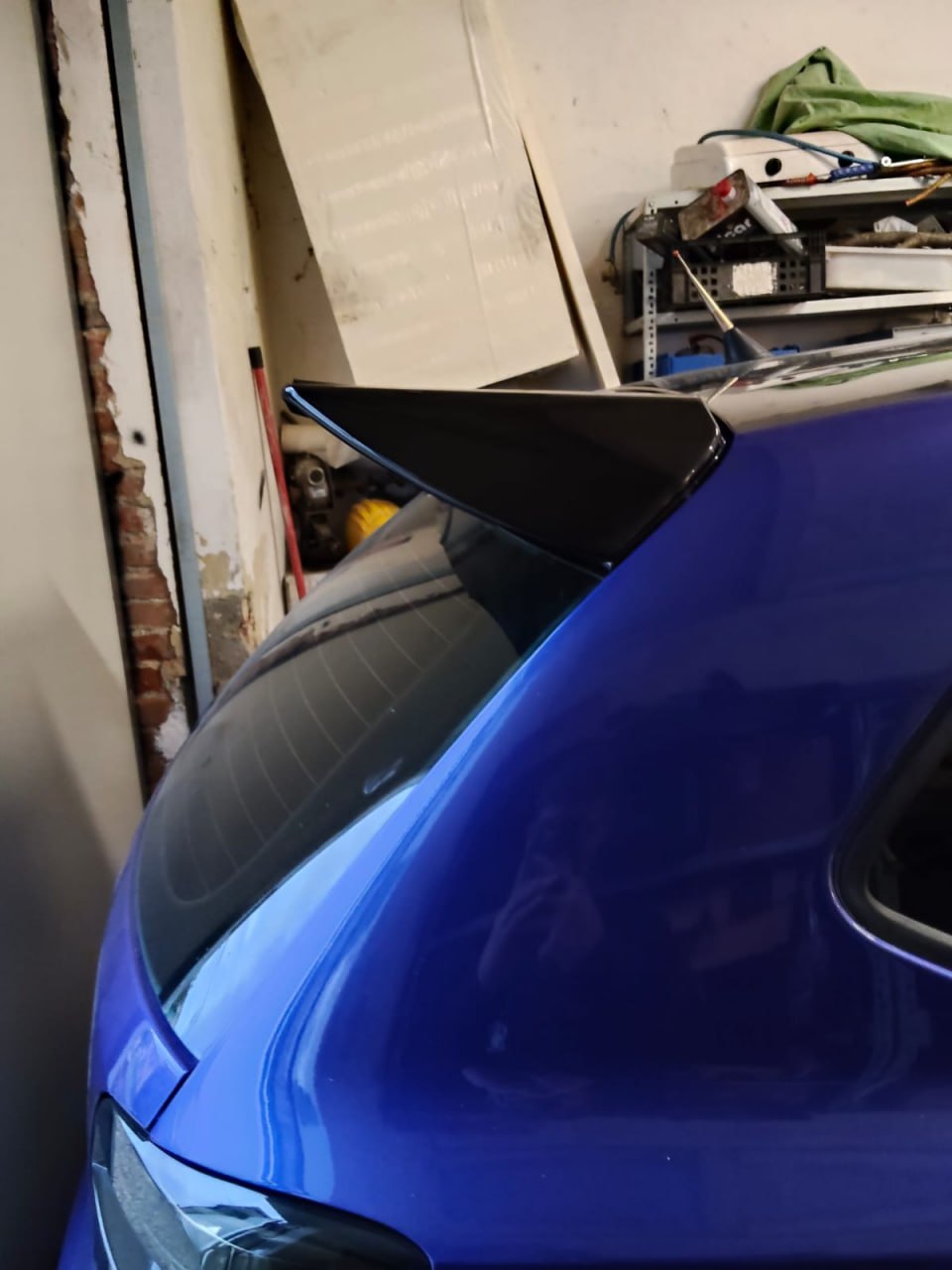 ART. 1758 SPOILER  VW POLO 6R 6C 2011-2018 LOOK BATMAN NERO LUCIDO