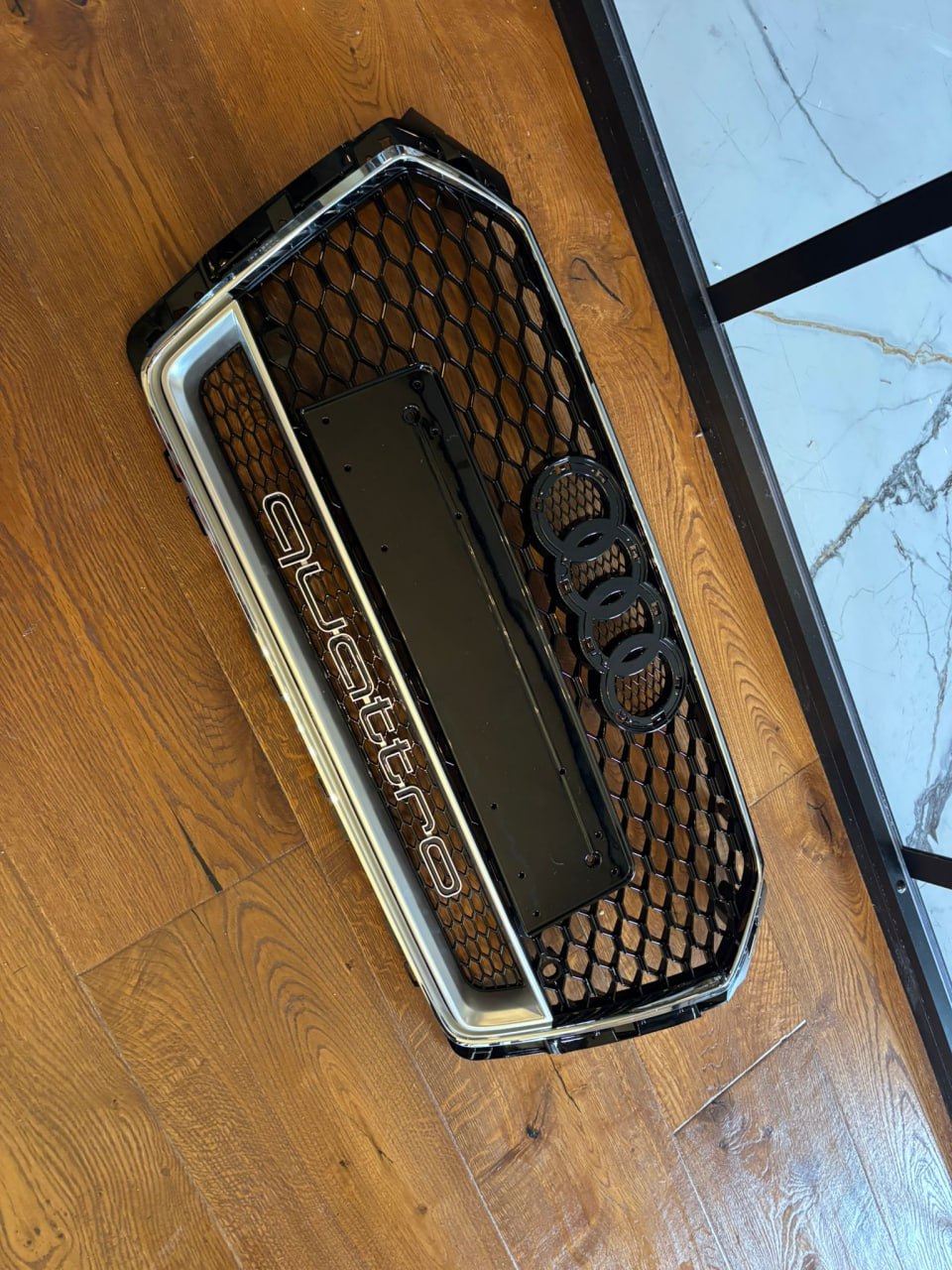 ART.4478 GRIGLIA AUDI A4 B9 2015-2019 LOOK RS4