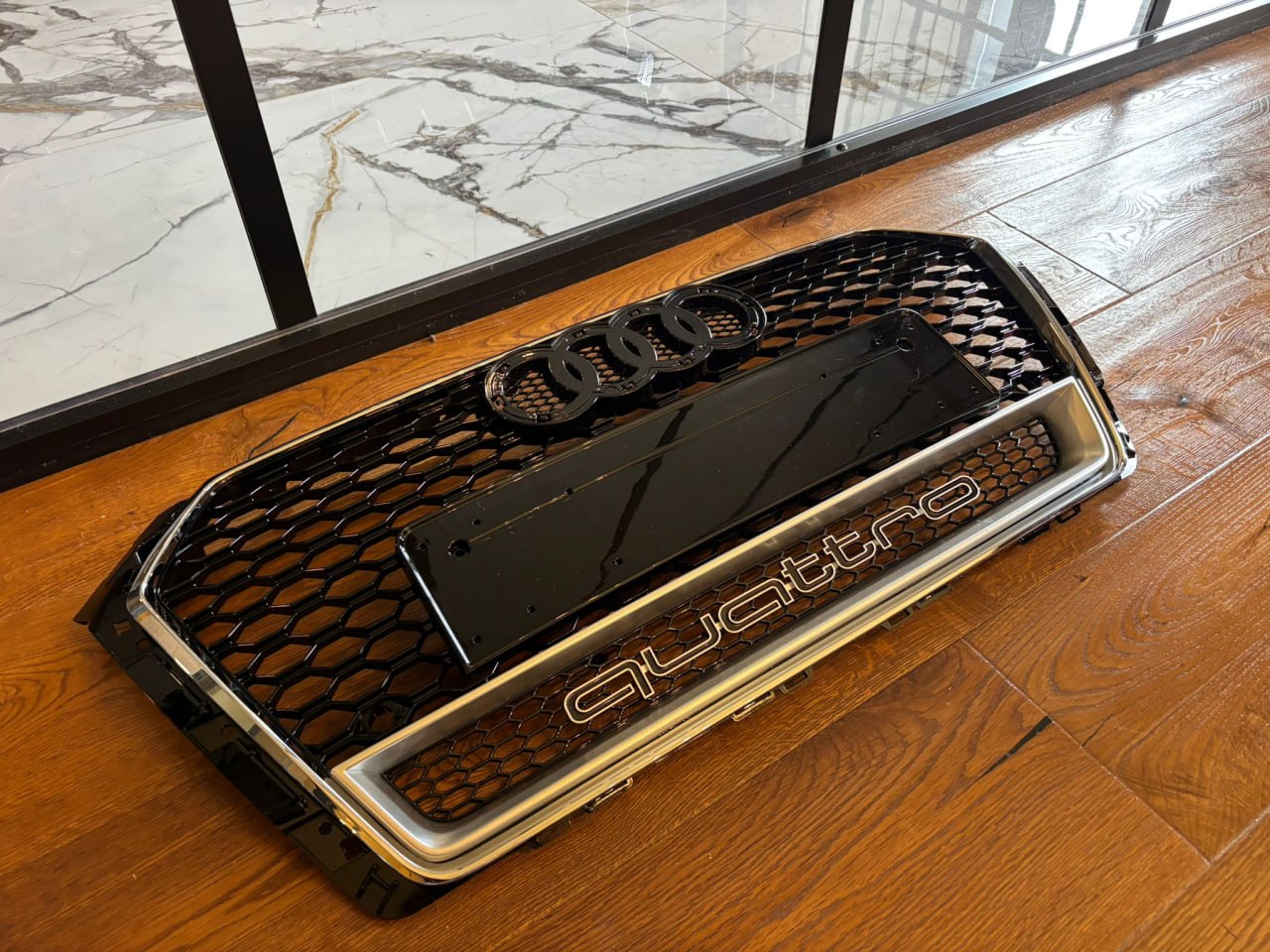 ART.4478 GRIGLIA AUDI A4 B9 2015-2019 LOOK RS4