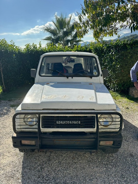 ART. 0030 FARI TONDI ANTERIORI DRL 7 Suzuki Samurai 1986 – 1995