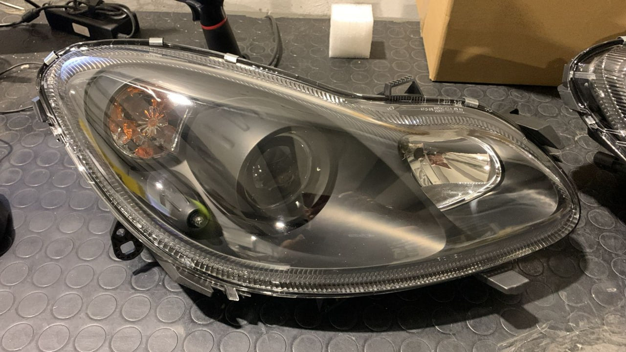 ART. 0836 FARI ANTERIORI SMART 451 2007-2014 NERI