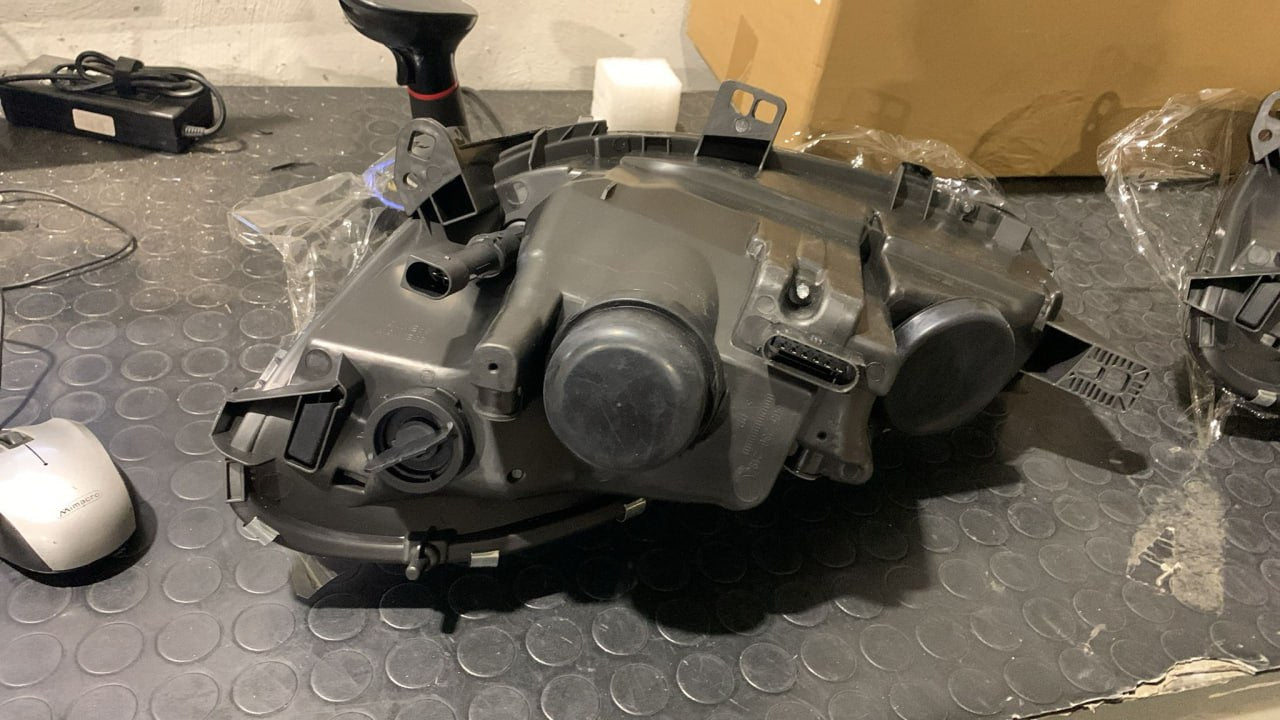 ART. 0836 FARI ANTERIORI SMART 451 2007-2014 NERI