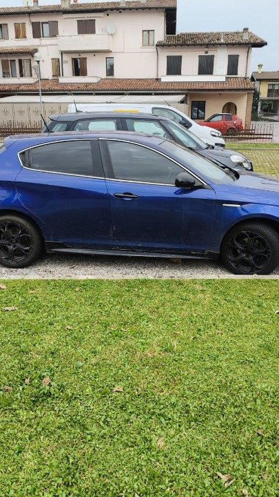 ART.2099 MINIGONNE ALFA  ROMEO GIULIETTA LOOK QUADRIFOGLIO