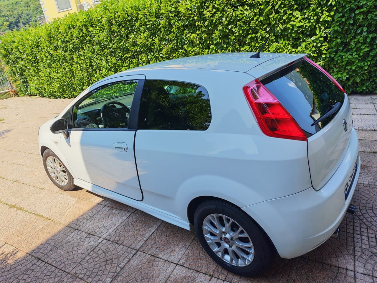 ART. 0480 MINIGONNE FIAT PUNTO / GRANDE PUNTO / PUNTO EVO 2005-2018 3-5 PORT