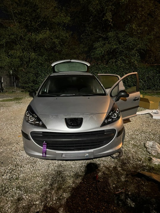 ART. 1741 FARI ANTERIORI PEUGEOT 207 207CC 2006-2012 NERI ANGEL EYES