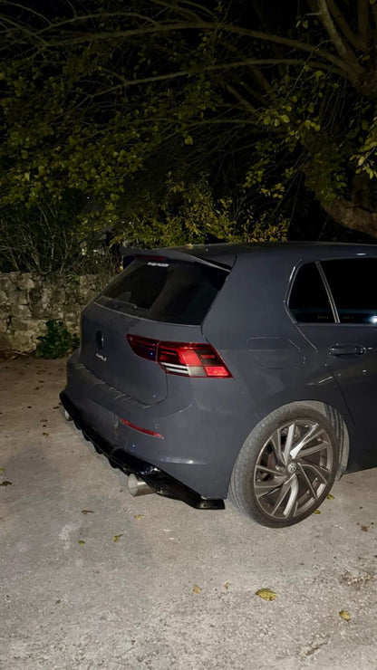 ART. 0512 DIFFUSORE GOLF 8 VIII 1+1 LOOK GTI NERO LUCIDO + TERMINALI