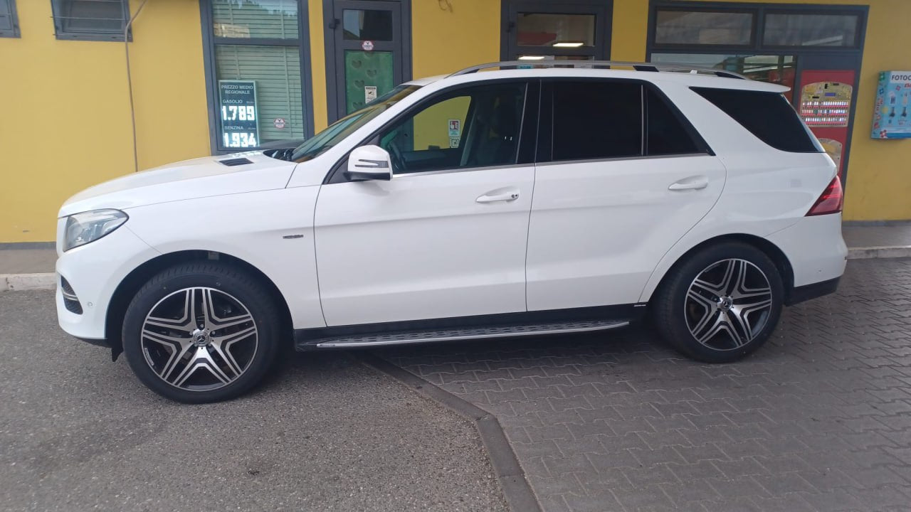 ART. 0195  PEDANE  LATERALI MERCEDES GLE SUV W166 2015-2018