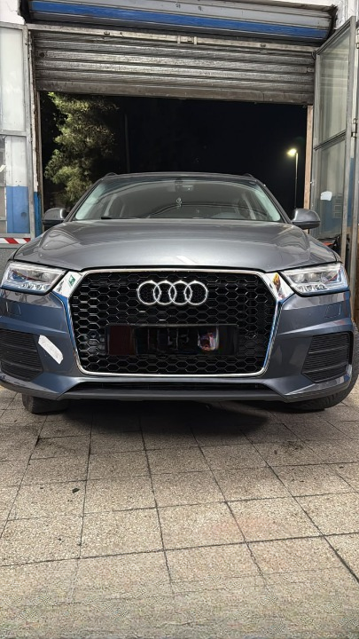 ART. 0524 GRIGLIA AUDI Q3 8U 2016-2019 LOOK RSQ3 BORDO CROMATO