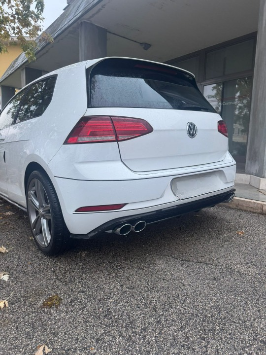 💕ART. 0348 DIFFUSORE VW GOLF 7.5 2+2 NERO LUCIDO