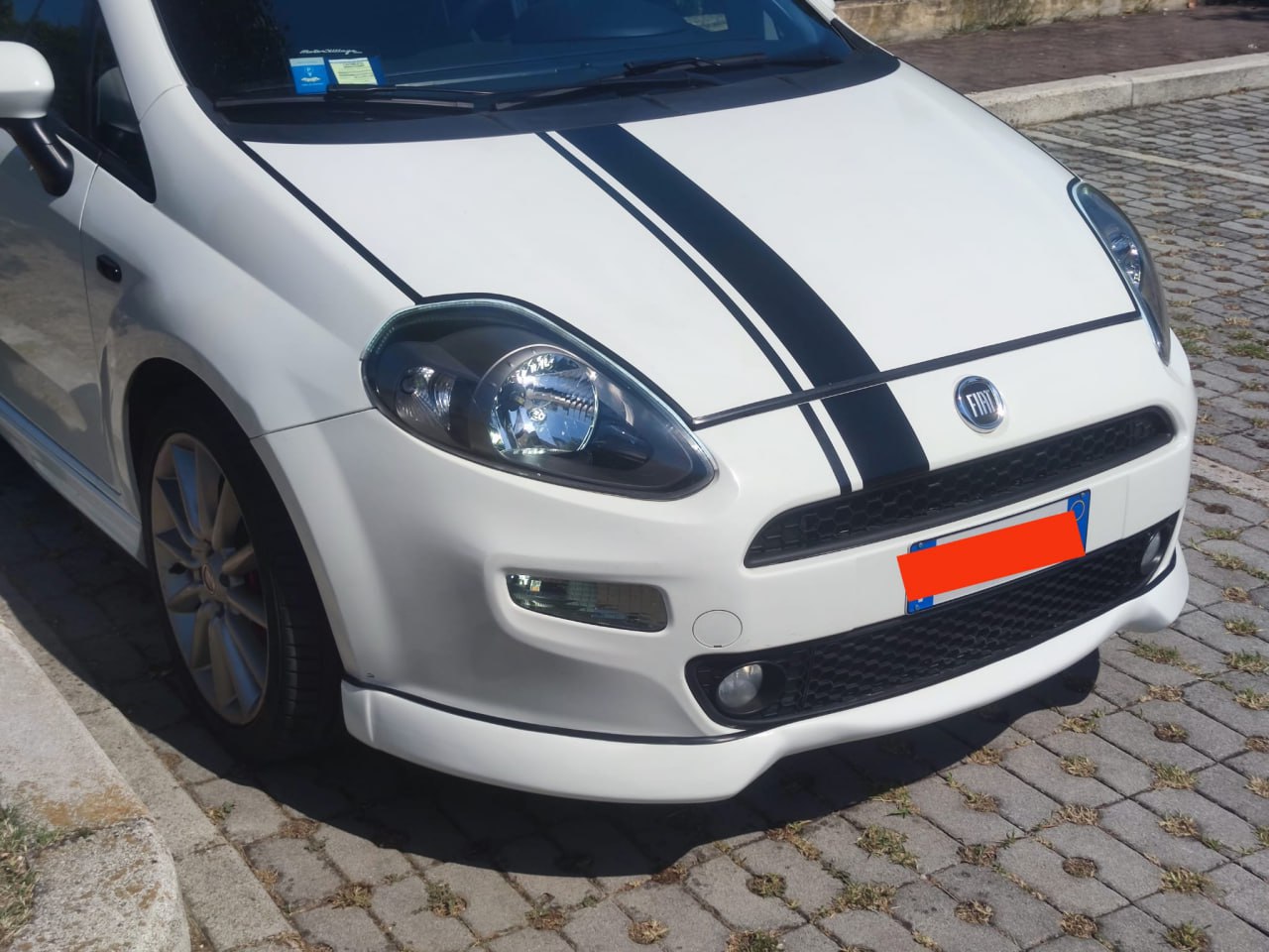 ART. 0320  SOTTO PARAURTI FIAT PUNTO EVO 2009-2018 LOOK SPORT GREZZO