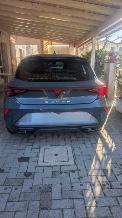 ART. 1851 SPOILER CUPRA LEON 2020+  NERO LUCIDO