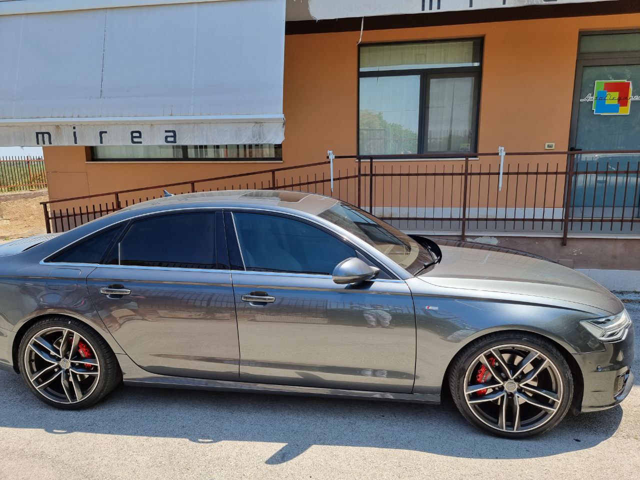 Cover pinze sline rosse adatto per Audi A6 4g c7 4f A5
