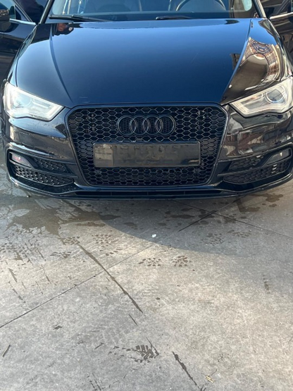 ART. 0581 GRIGLIA AUDI A3 8V 2012-2016 LOOK RS3 NERA