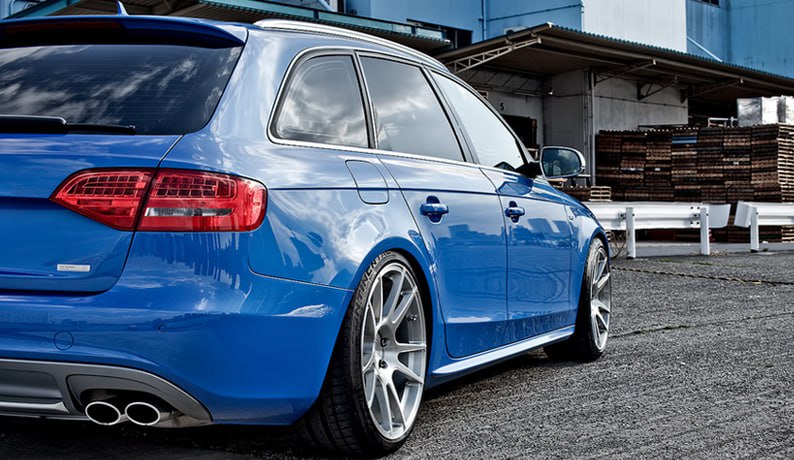 ART. 0437 MINIGONNE AUDI A4 LOOK SLINE S GREZZE 194CM 08-14