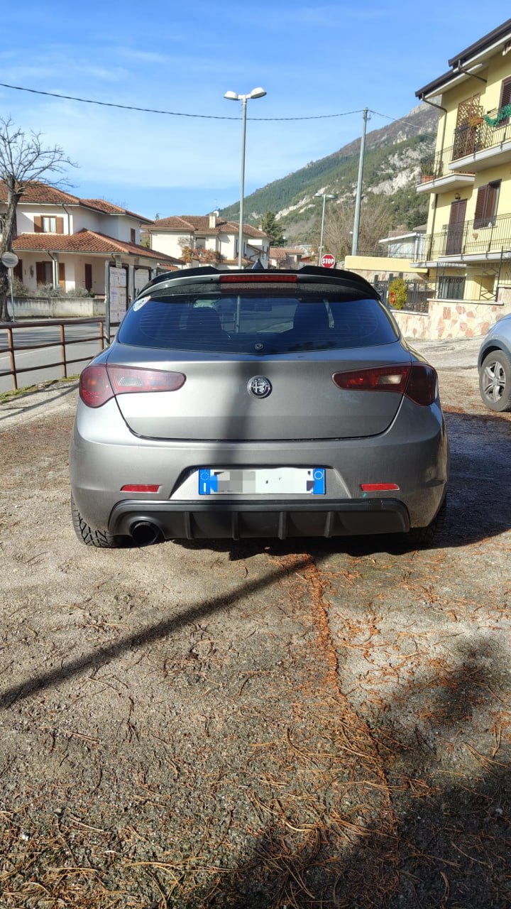 ART.1850  SPOILER ALFA ROMEO GIULIETTA 2010-2020 NERO LUCIDO