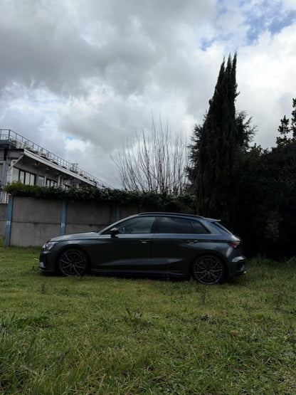💕ART.2227 SOTTO MINIGONNE AUDI A3 8Y S3 2020-2024 NERO LUCIDO 💕