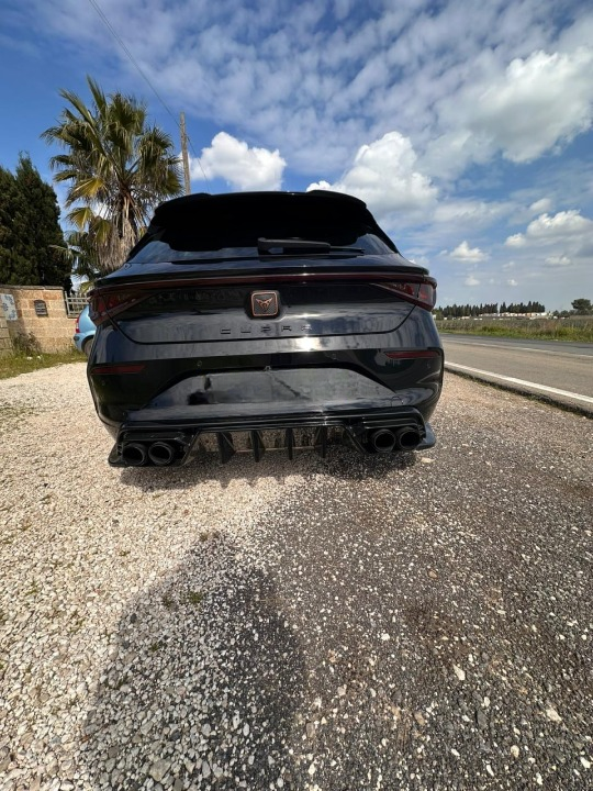 💕ART. 1437+ART.2020 FLAPS+DIFFUSORI CUPRA FORMENTOR /LEON  20+ NERO LUCIDO💕