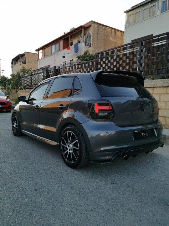 ART.0499 MINIGONNE ADATTO PER VW POLO 6R 09-17 GREZZE (178CM)