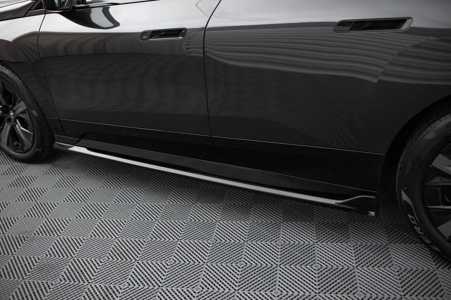 🔥ART.9287 MINIGONNE LATERALI CON DIFFUSORI BMW iX M-PACK i20 / I20 FACELIFT🔥