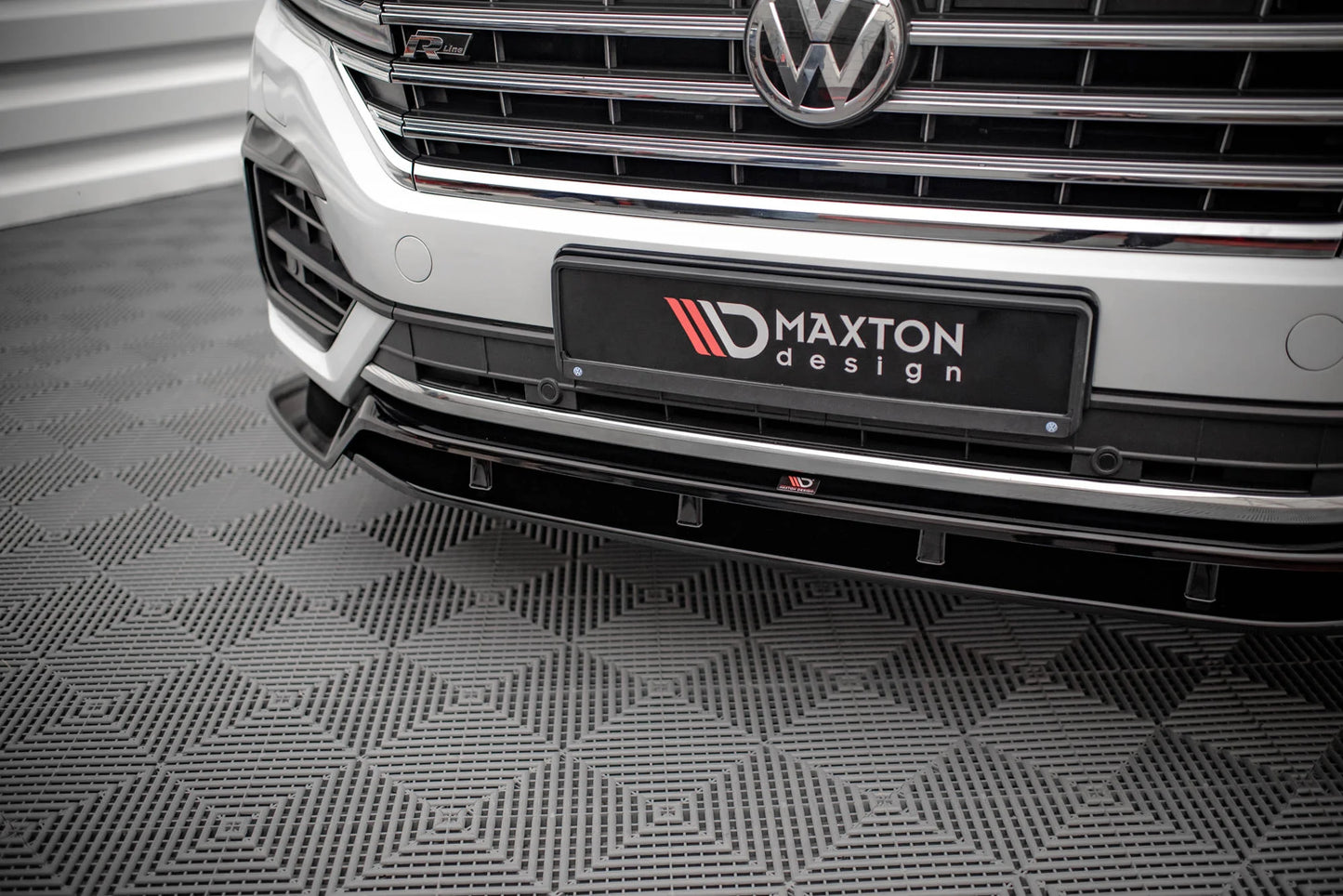 🔥ART.9273 SPLITTER ANTERIORE ADATTO PER VOLKSWAGEN TOUAREG R-LINE Mk3🔥