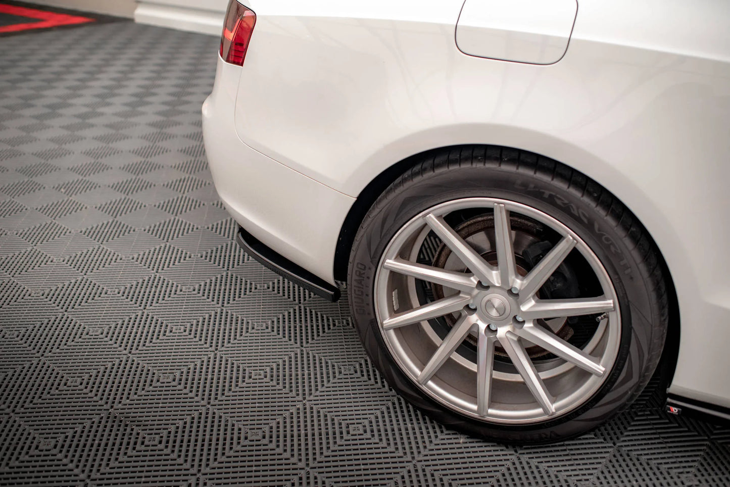 🔥ART.9143 SPLITTER POSTERIORE (CON BARRE VERTICALI) AUDI A5 COUPE 8T FACELIFT🔥