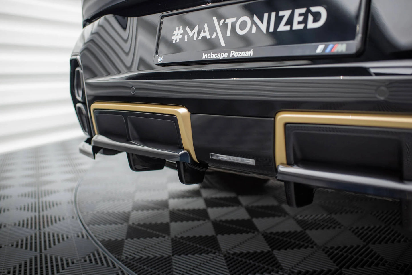 🔥ART.9199 SPLITTER POSTERIORE (CON BARRE VERTICALI) ADATTO PER BMW XM G09🔥