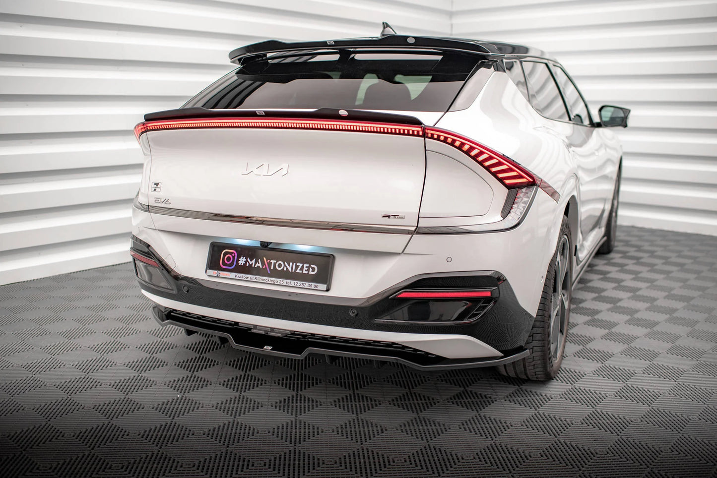 🔥ART.9265 SPLITTER POSTERIORE (CON BARRE VERTICALI) PER KIA EV6 GT-LINE Mk1🔥