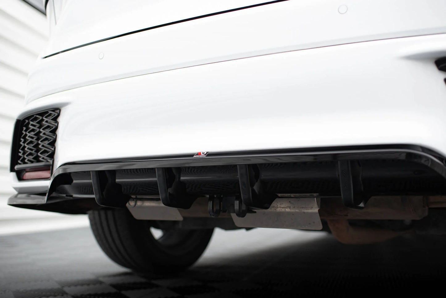 🔥ART.9234 SPLITTER POSTERIORE (CON BARRE VERTICALI) PER LEXUS RX F-SPORT Mk5🔥