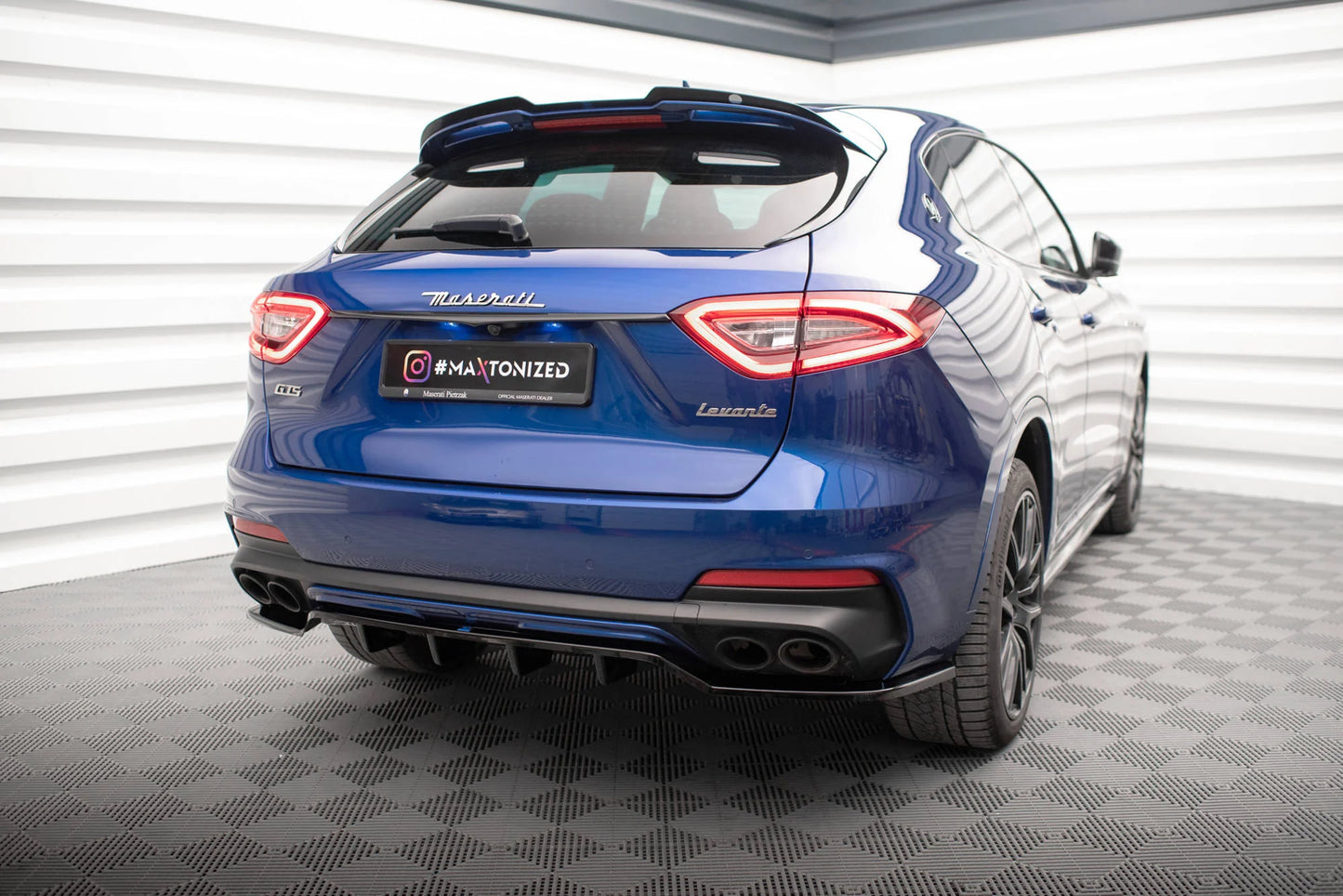 🔥ART.9243 SPLITTER POSTERIORE (CON BARRE VERTICALI) MASERATI LEVANTE GTS Mk1🔥
