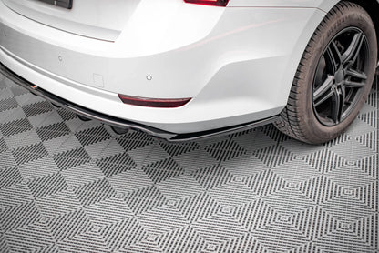 🔥ART.9173 SPLITTER POSTERIORE (CON BARRE VERTICALI) PER SKODA OCTAVIA Mk4🔥