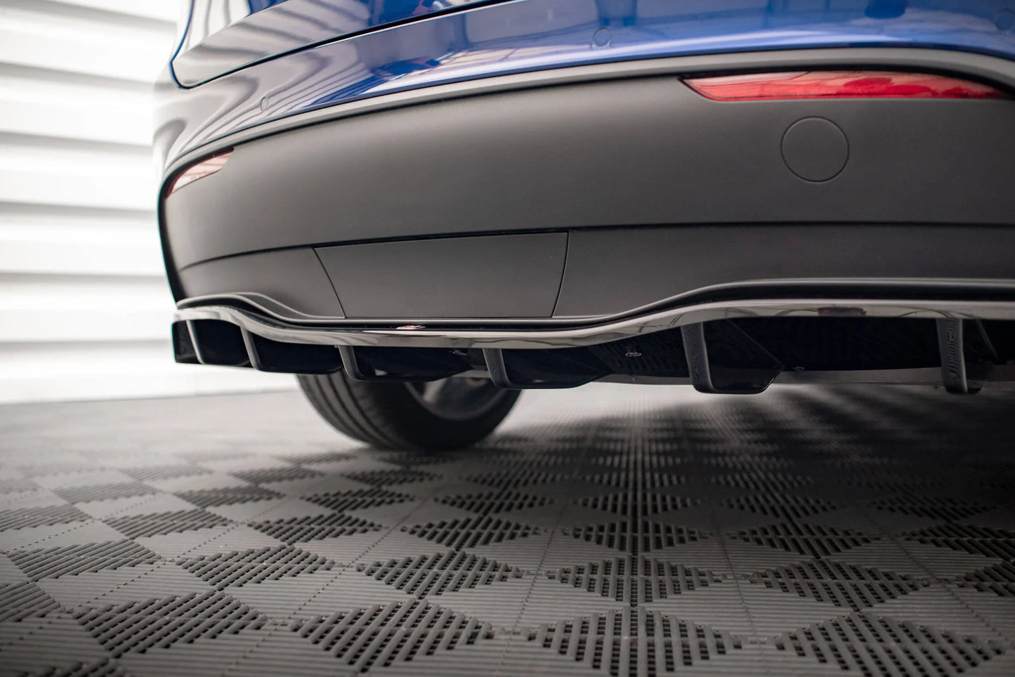 🔥ART.9414 SPLITTER POSTERIORE (CON BARRE VERTICALI) ADATTO PER  TESLA MODEL Y🔥