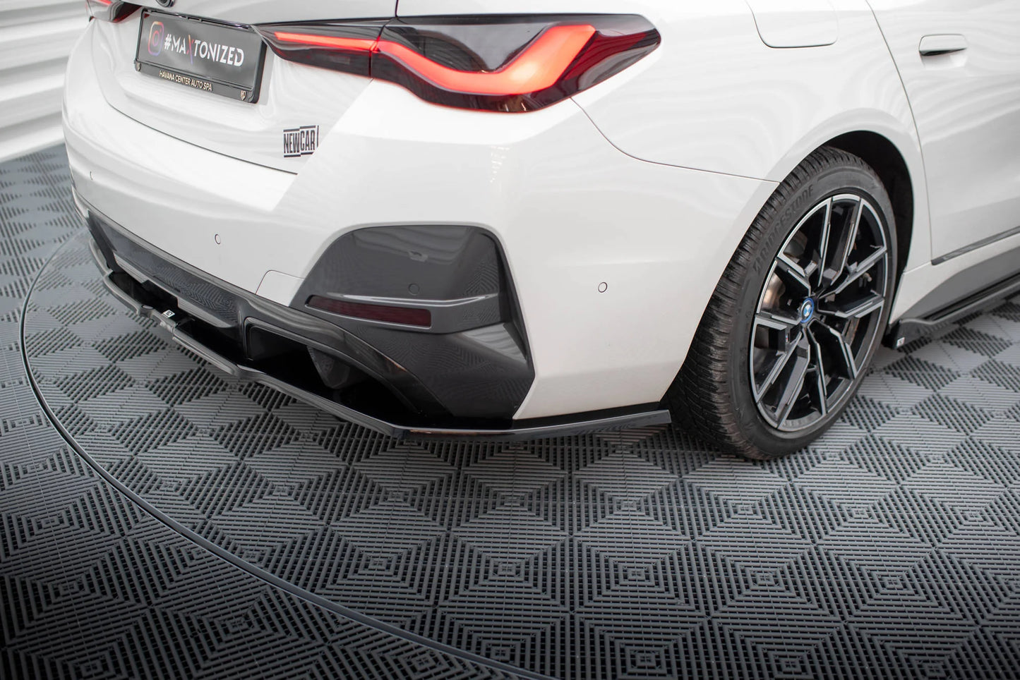 🔥ART.9118 SPLITTER POSTERIORE (CON BARRE VERTICALI) V.1 PER BMW i4 M-PACK G26🔥