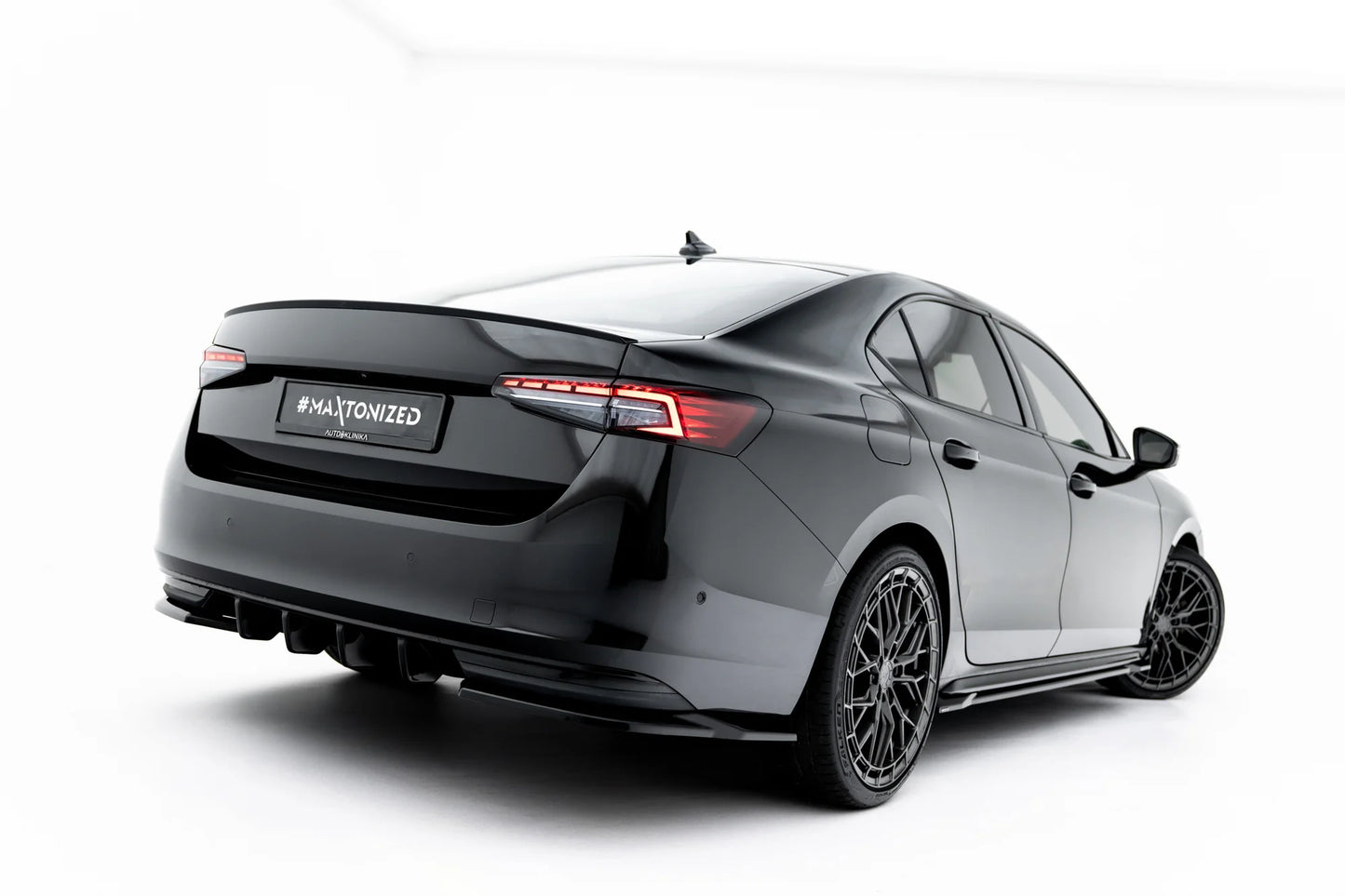 🔥ART.9295 FLAPS LATERALI POSTERIORI V.1 PER SKODA SUPERB SPORTLINE Mk4🔥