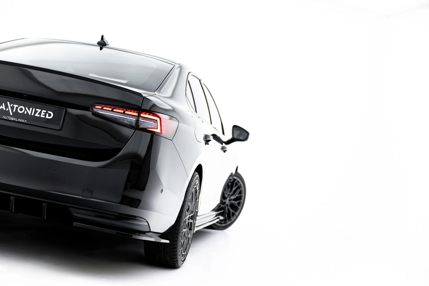 🔥ART.9295 FLAPS LATERALI POSTERIORI V.1 PER SKODA SUPERB SPORTLINE Mk4🔥
